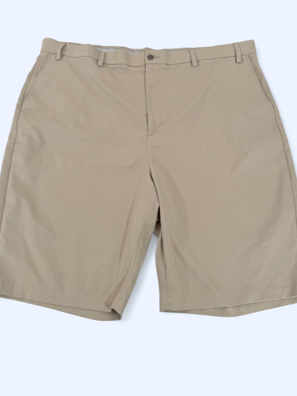 Callaway Men’s tan golf shorts size 46T